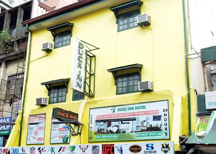 Duck And Restaurant Hotel 3*