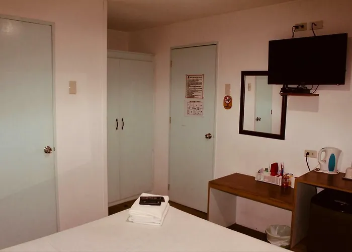 Hotel Duck And Restaurant Manille